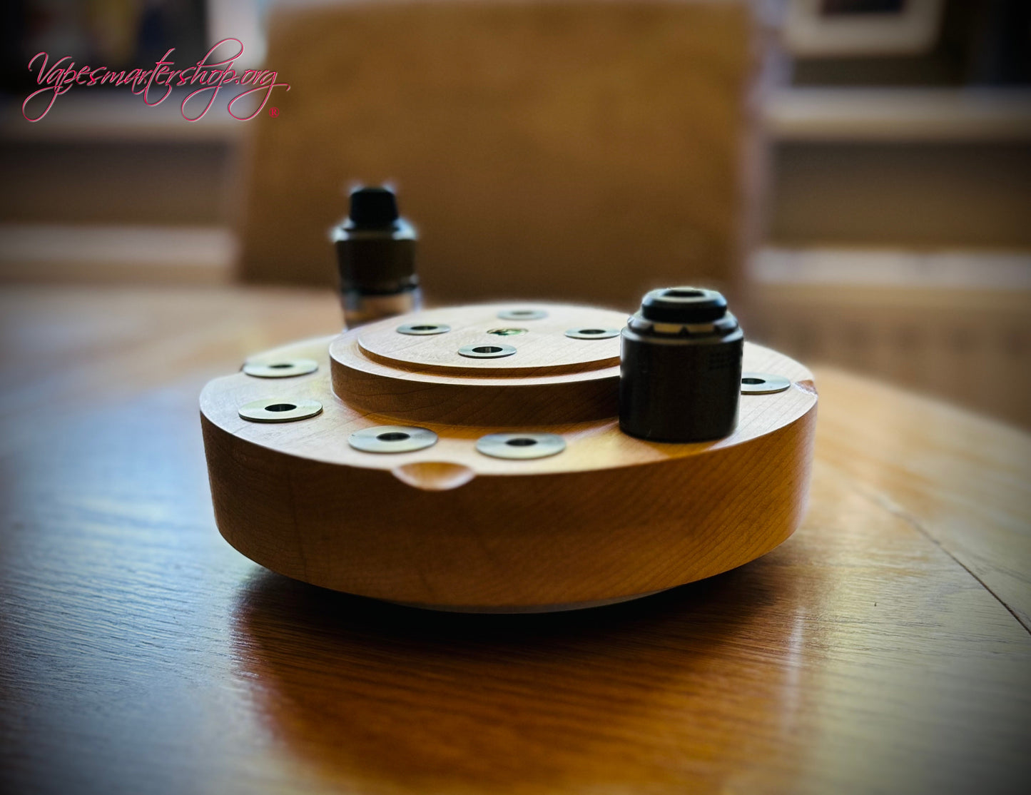 510 wood and steel turning tank desk stand