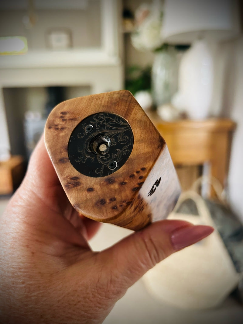 Dna100c twin 21700 battery Regulated Bespoke mod Engraved