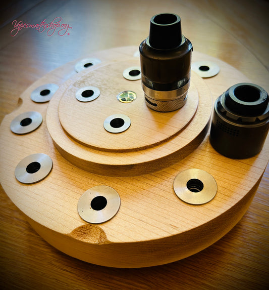 510 wood and steel turning tank desk stand