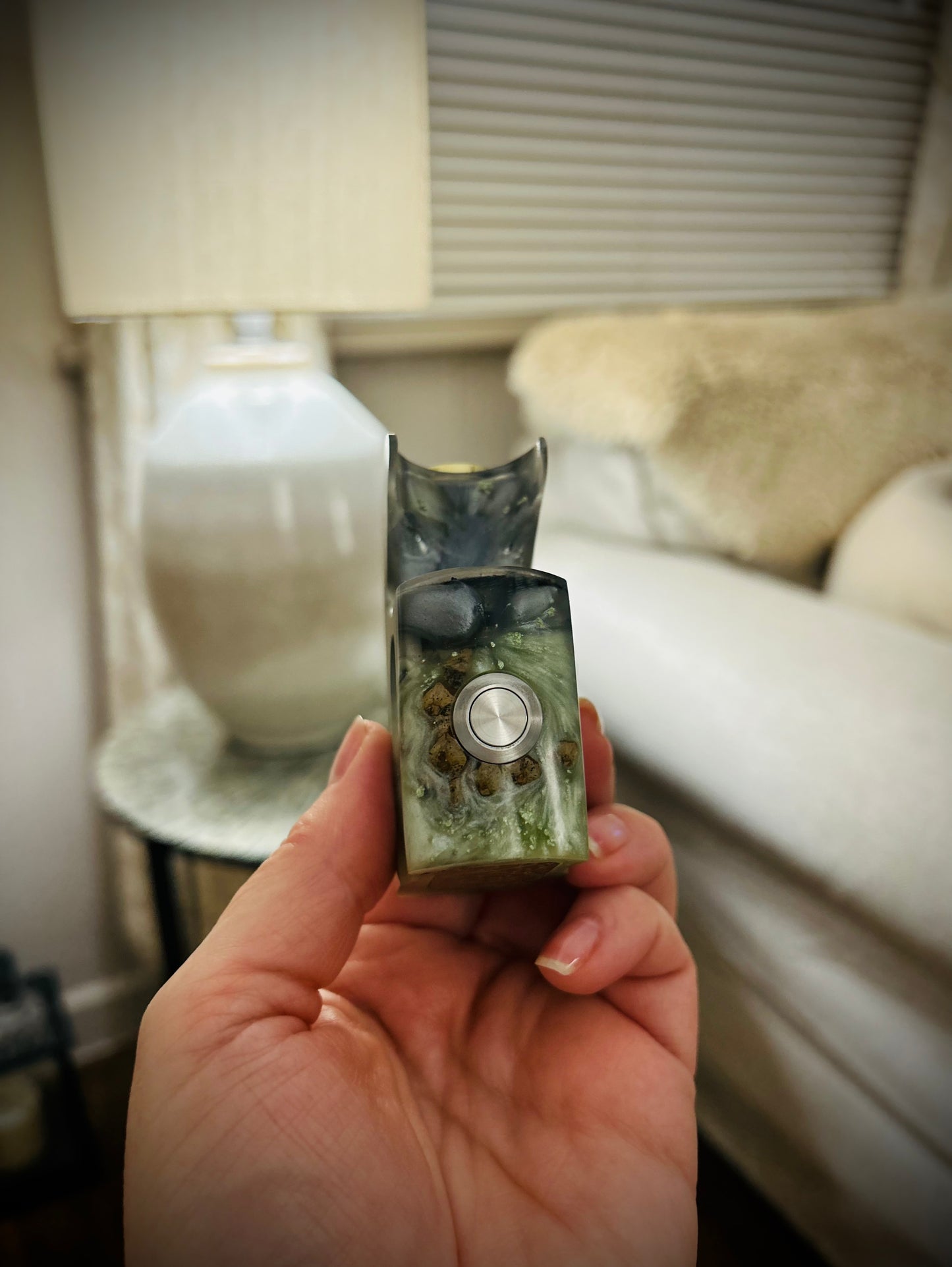 A SBS Single 18650 stabwood switched Mech engraved edition Clickfet mod