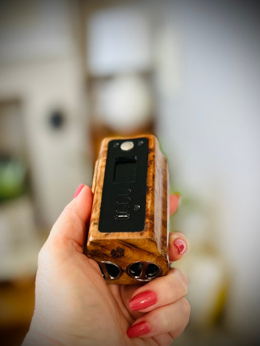 Dna250c Twin 18650 pure wood Mod Engraved edition