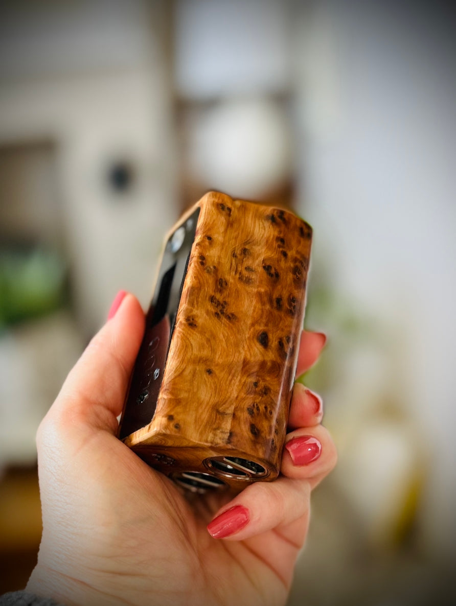 Dna250c Twin 18650 pure wood Mod Engraved edition