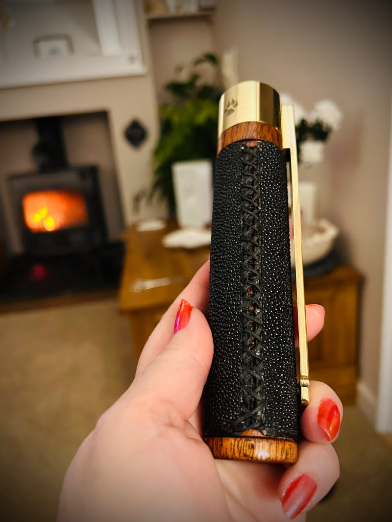 Side Fire Twin Stacked 21700 Battery mechanical mod 30mm  tank fitment stingray edition