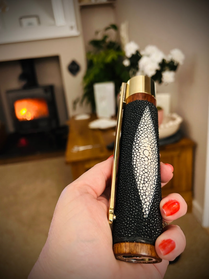 Side Fire Twin Stacked 21700 Battery mechanical mod 30mm  tank fitment stingray edition