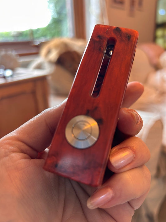A Single 18650 Evolv Dna80c stabwood BORO mod