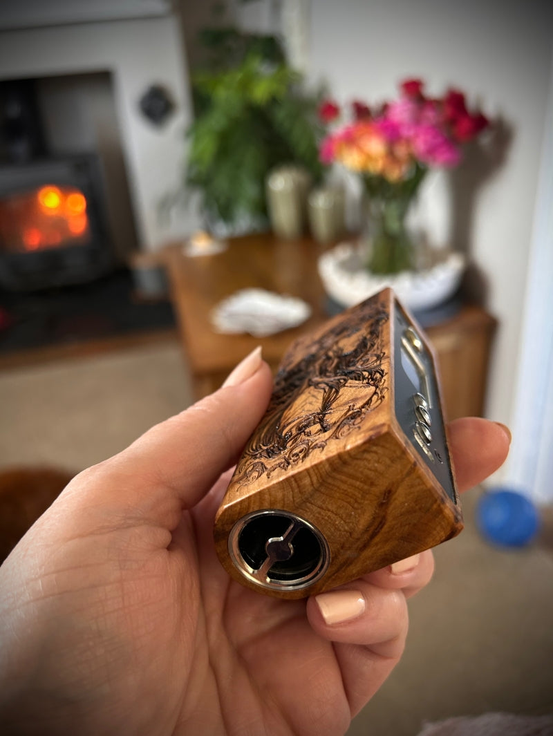 Evolv Dna75c single 18650 battery Engraved Thuya Burl Wood mod