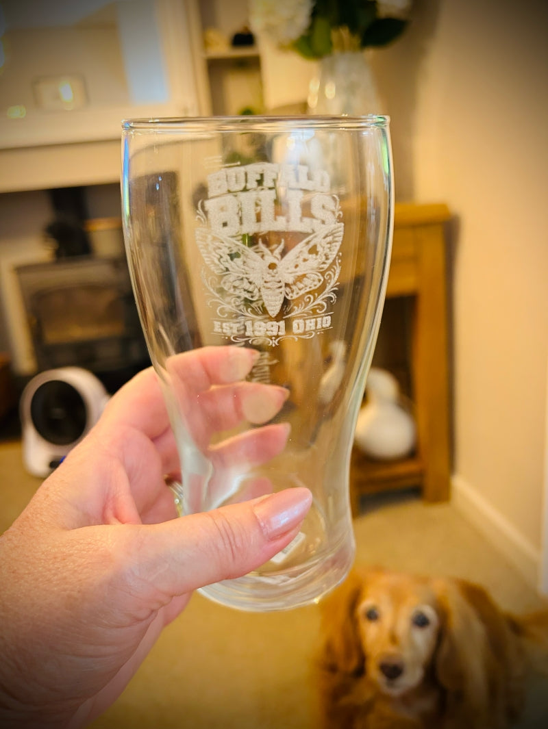 British Traditional Pint Glass engraved Buffalo Bills est 1991 Ohio
